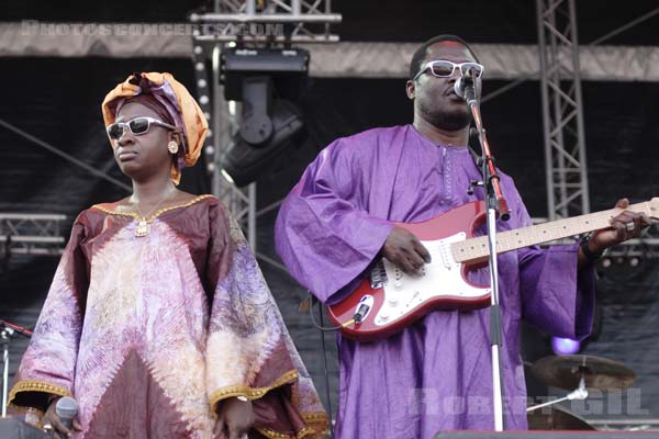 AMADOU ET MARIAM - 2005-06-26 - CERGY - Base de Loisirs - 